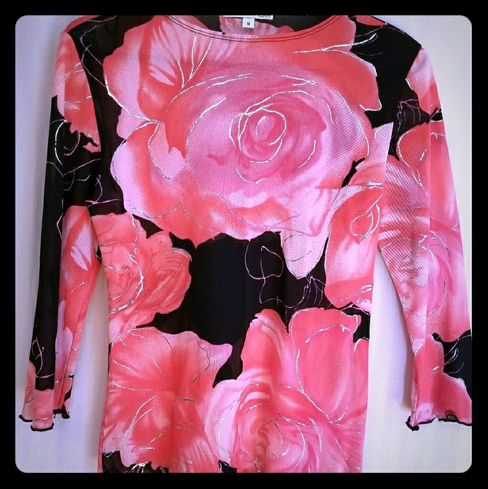 Very pretty flowery top
